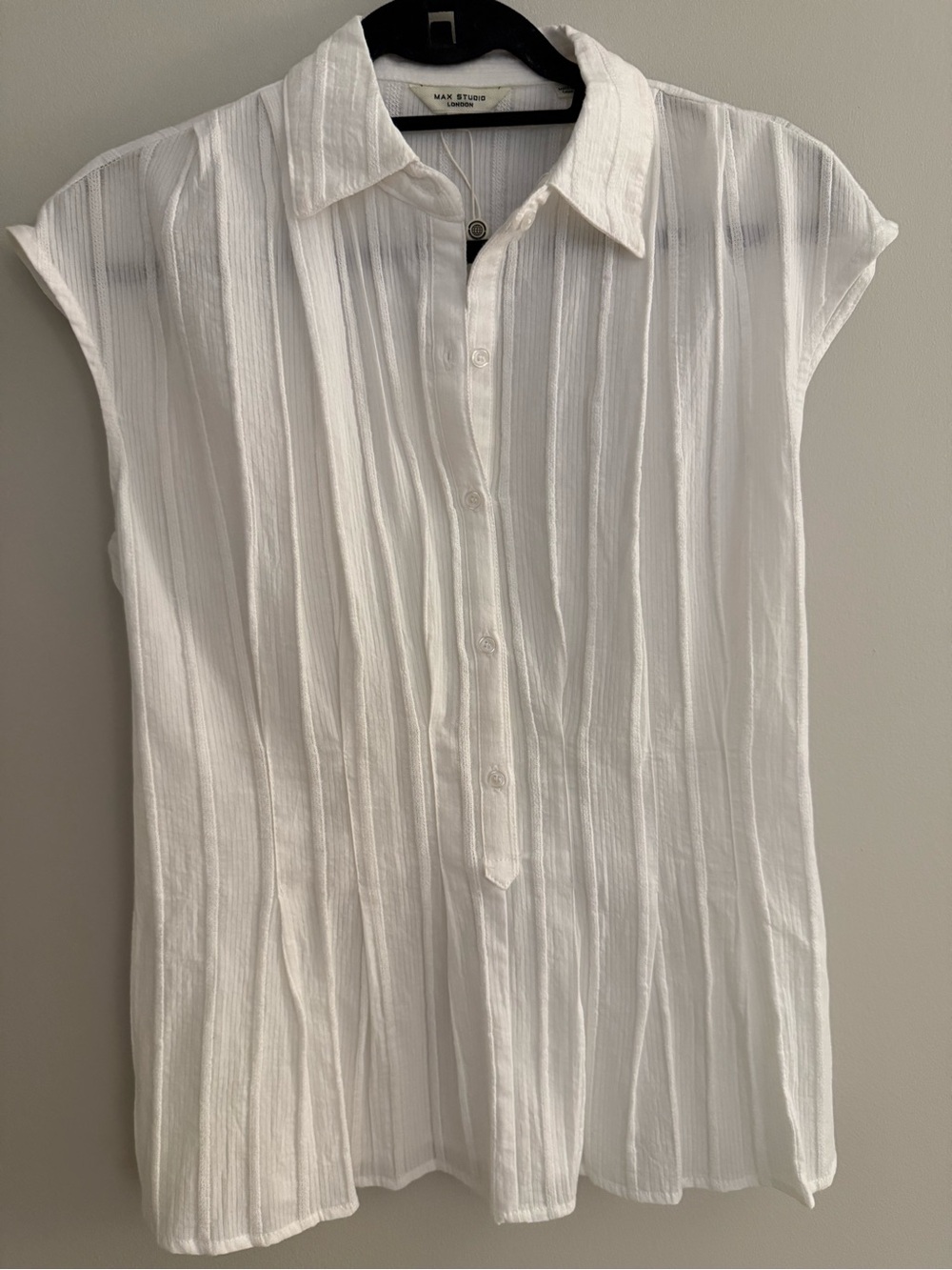 Max Studio White Textured Cap-Sleeve Button-Front Shirt